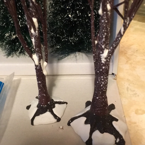 💙Dept 56 village landscaping - Picture 3 of 5